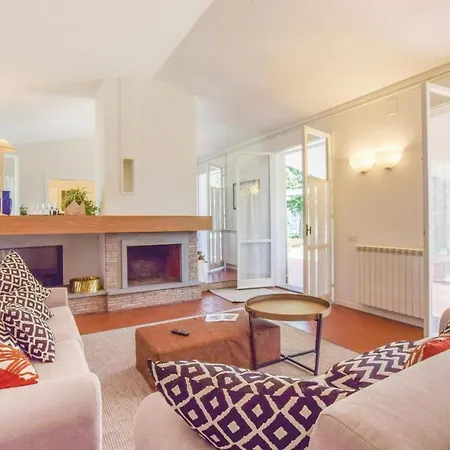 2 Bedroom In Fano -pu- Casa vacanze Carignano (Marche)