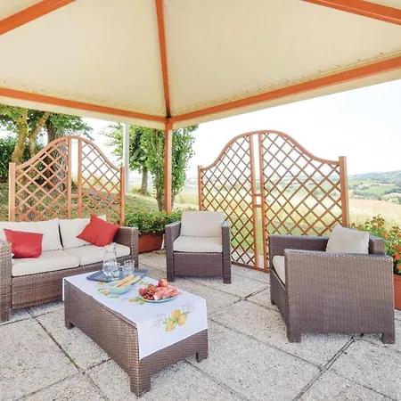 2 Bedroom In Fano -pu- Casa de Férias Carignano (Marche)