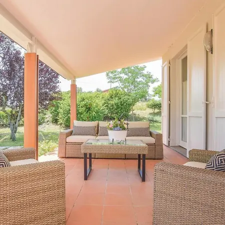 2 Bedroom Cozy In Fano -pu- Prázdninový dům