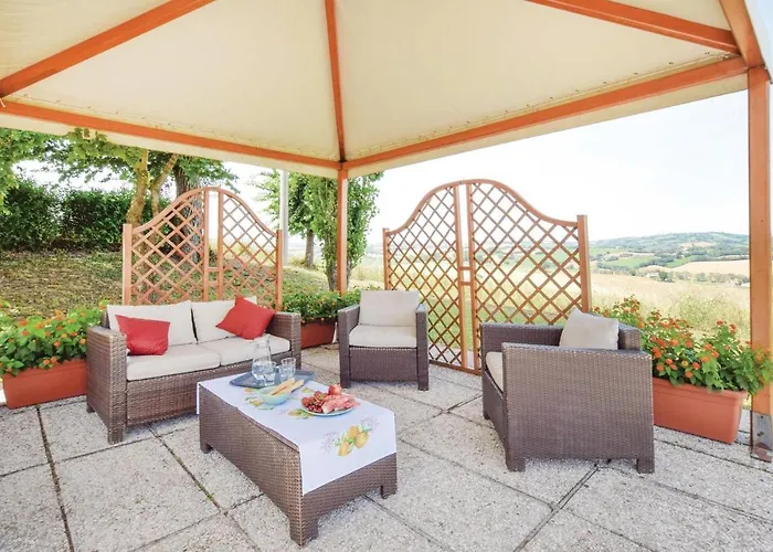 2 Bedroom In Fano -pu- Casa vacanze Carignano (Marche)